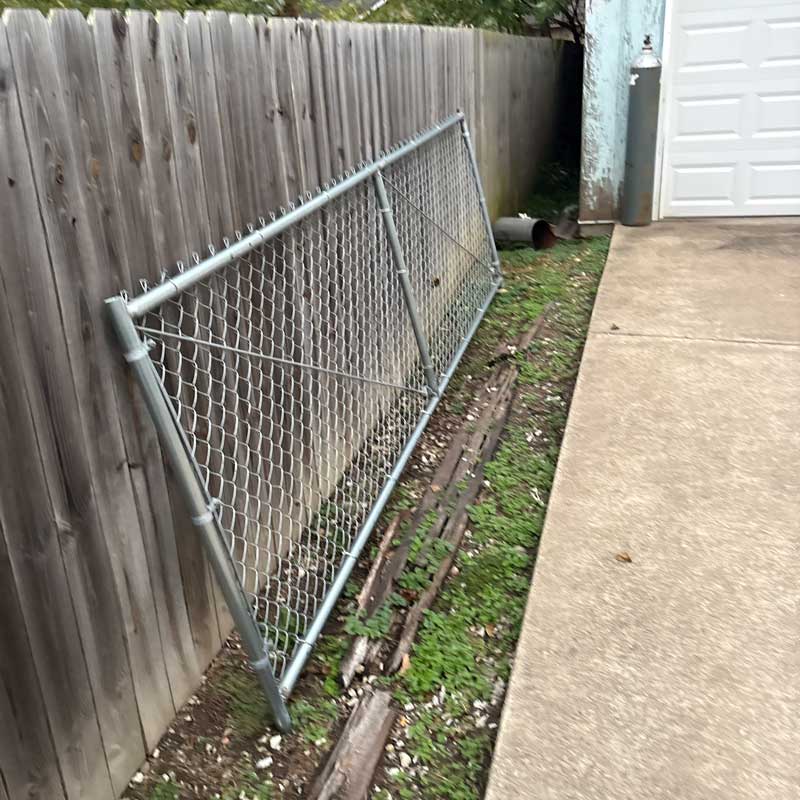 Arrow Fence Mobile Welding - We weld on-site to fix broken fences and gates fast